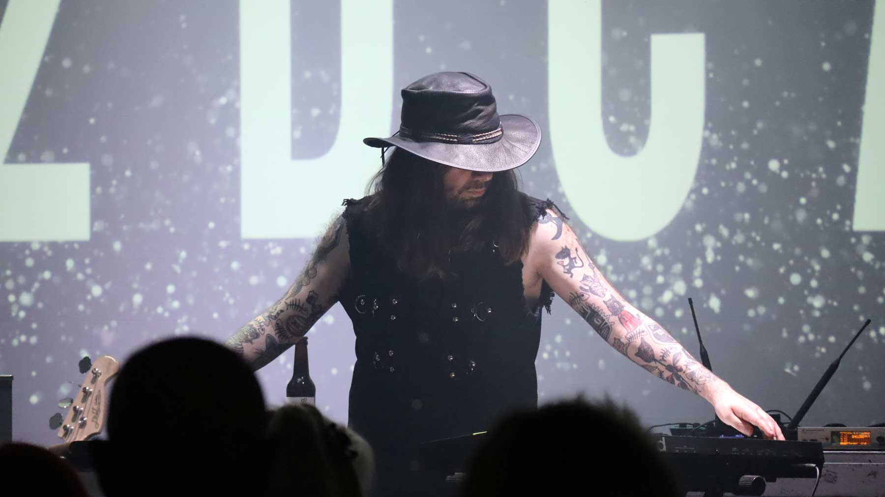 2DCAT live at Echoes of Rebellion, Cologne — photo by black-generation.de